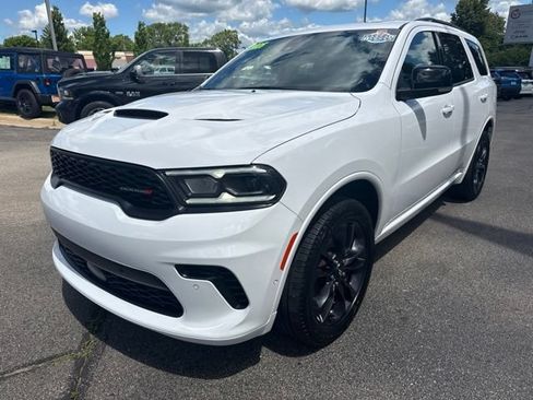 Used 2025 Dodge Durango GT AWD/4WD image 3