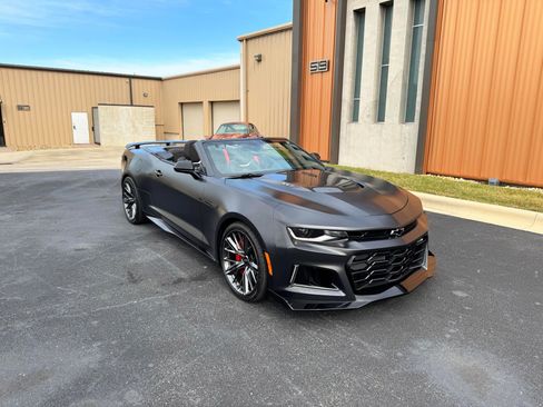 Used 2024 Chevrolet Camaro ZL1 RWD image 3