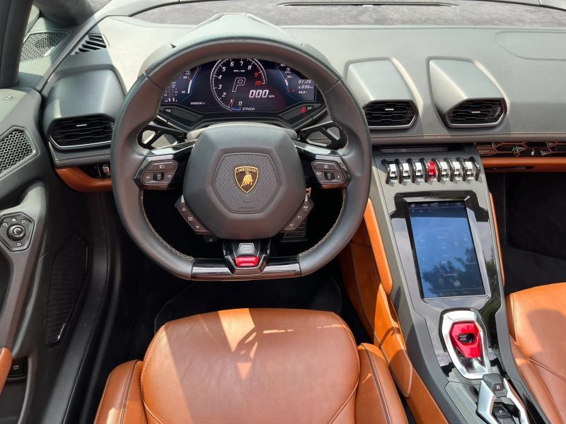 Used 2020 Lamborghini Huracan EVO AWD/4WD image 28