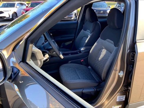 Used 2026 Nissan Kicks SV image 7