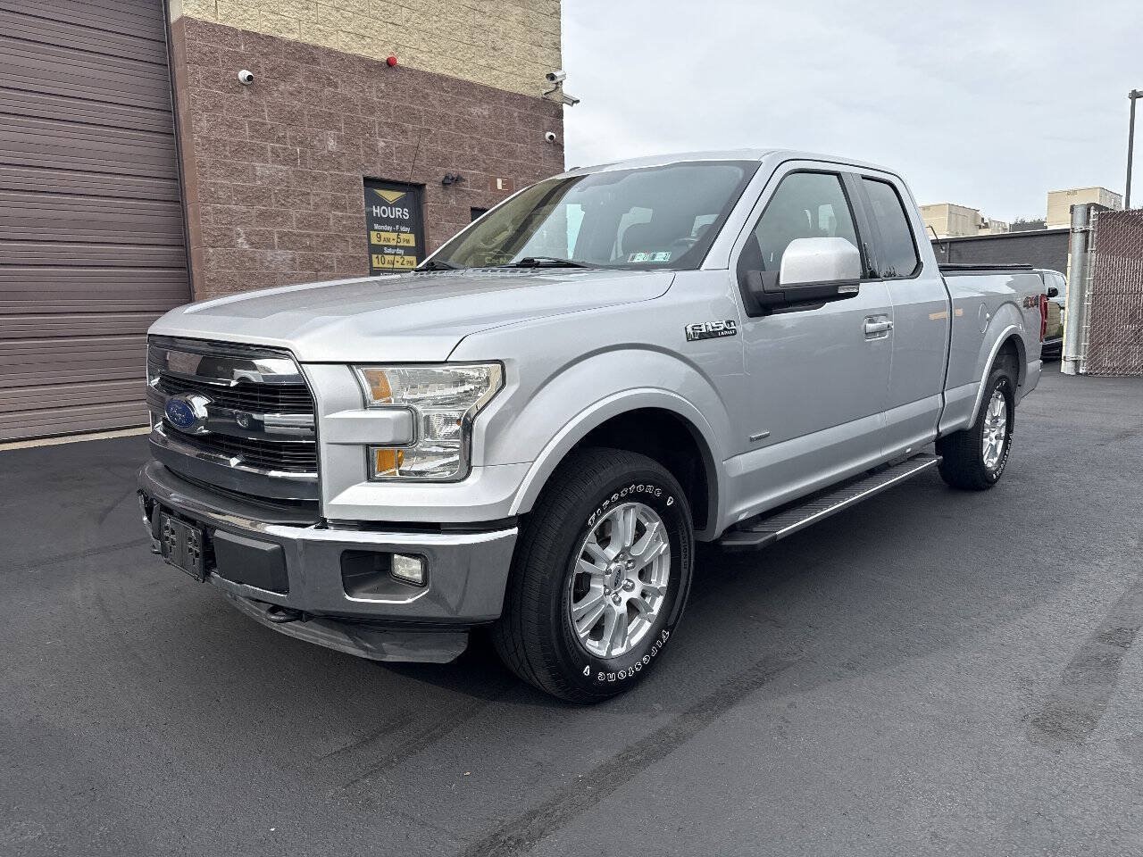 Used 2015 Ford F150 Lariat w/ Equipment Group 501A Mid AWD/4WD image 4