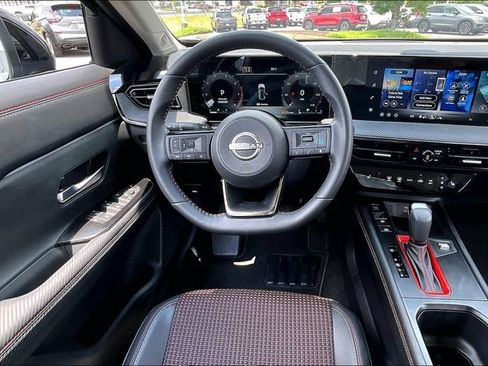 Certified 2026 Nissan Kicks SR w/ SR Premium Package AWD/4WD image 8