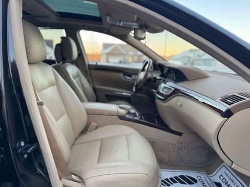 Used 2013 Mercedes-Benz S 550 S 550 4MATIC Sedan 4D image 19