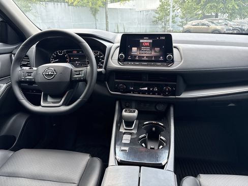 Used 2026 Nissan Rogue Dark Armor FWD image 3