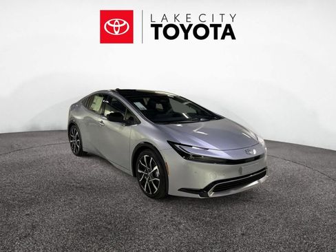 New 2026 Toyota Prius XSE Premium image 7