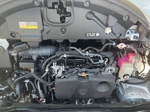 Used 2021 Toyota Sienna LE FWD image 22