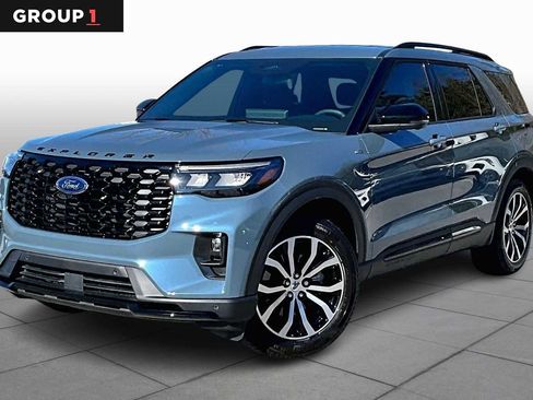 Used 2025 Ford Explorer ST-Line w/ Premium Package image 1