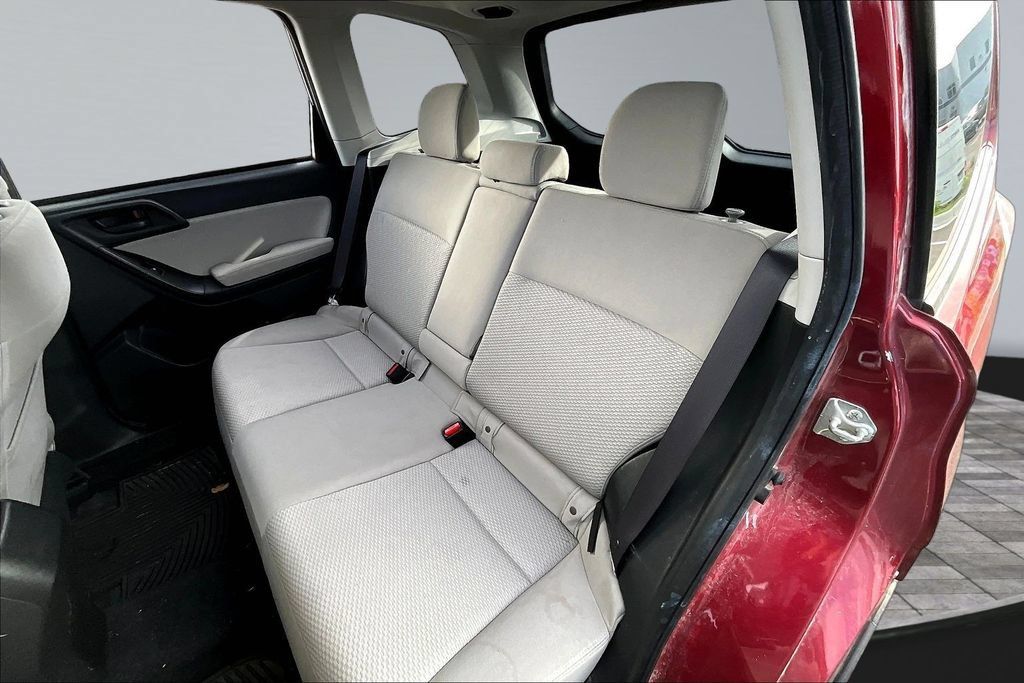 Used 2014 Subaru Forester 2.5i Premium w/ Popular Package #2 AWD/4WD image 22