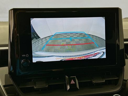 Used 2024 Toyota Corolla LE FWD image 14