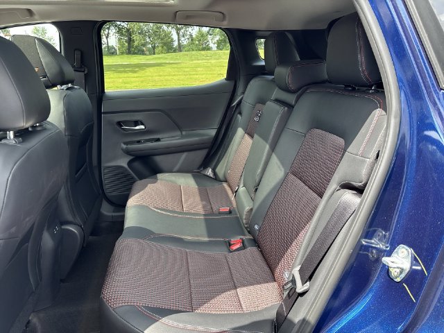 New 2026 Nissan Kicks SR w/ SR Premium Package AWD/4WD image 22