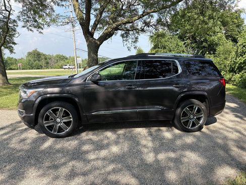 Used 2017 GMC Acadia Denali AWD/4WD image 2