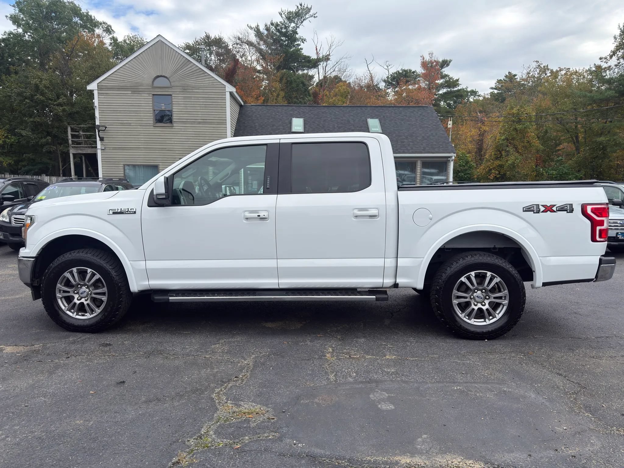 Used 2018 Ford F150 Lariat w/ Trailer Tow Package AWD/4WD image 4