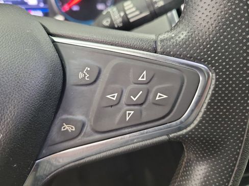 Used 2020 Chevrolet Equinox LT FWD image 24
