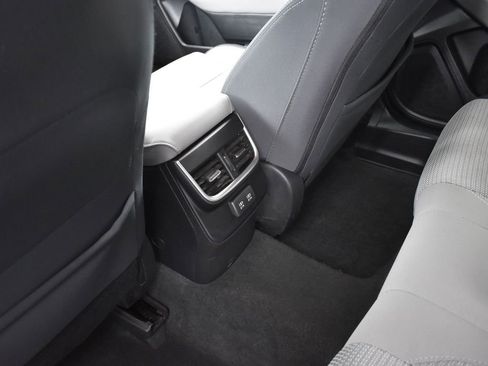 Certified 2022 Subaru Outback Premium image 25