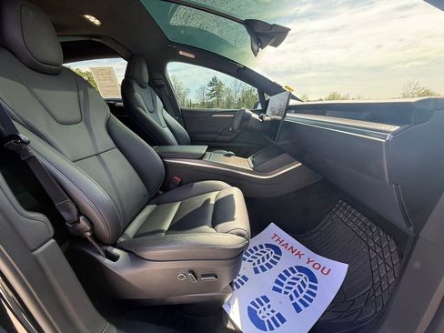 Used 2022 Tesla Model X Plaid image 32