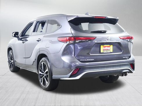 Used 2021 Toyota Highlander XSE image 5