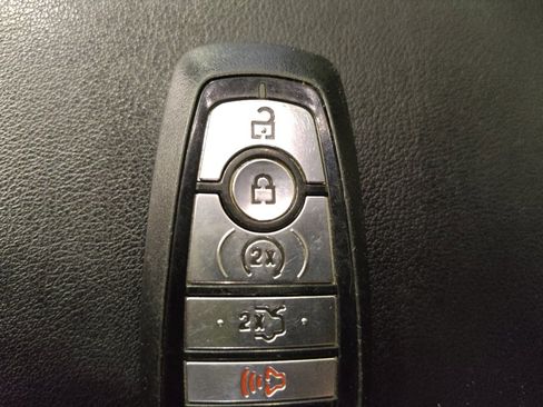 Used 2019 Ford Edge ST w/ Convenience Package AWD/4WD image 32