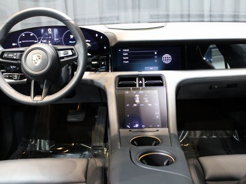 Certified 2023 Porsche Taycan image 23