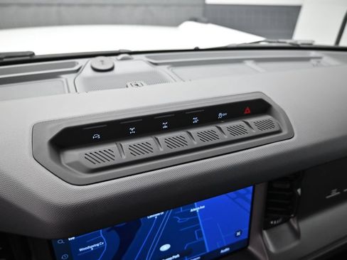 New 2026 Ford Bronco Badlands AWD/4WD image 20