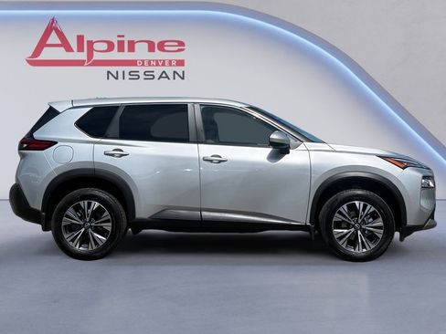 Used 2023 Nissan Rogue SV AWD/4WD image 6