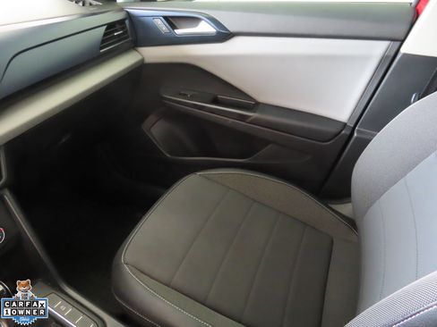 Used 2022 Volkswagen Taos SE FWD image 20