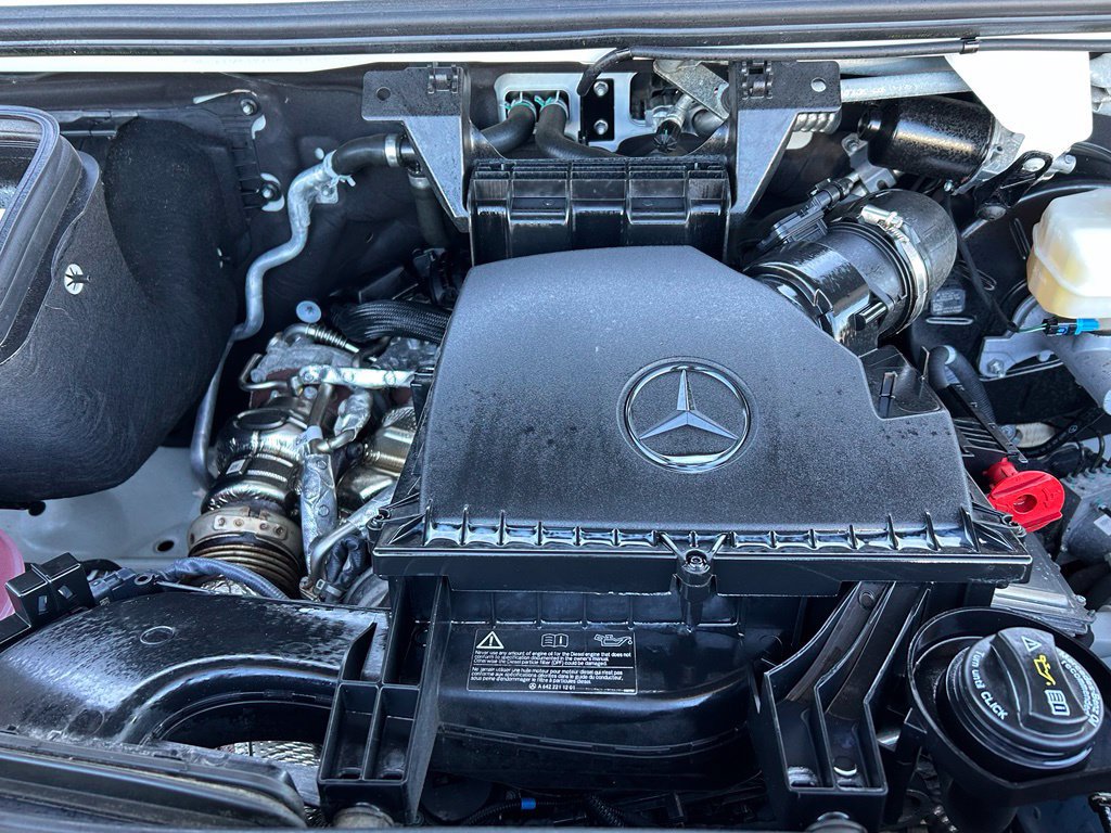 Used 2025 Mercedes-Benz Sprinter 2500 image 30