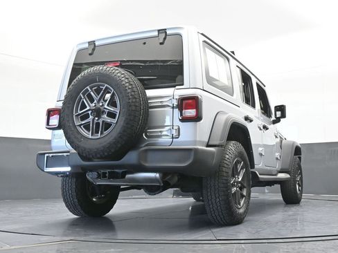 Used 2024 Jeep Wrangler Sport S AWD/4WD image 55