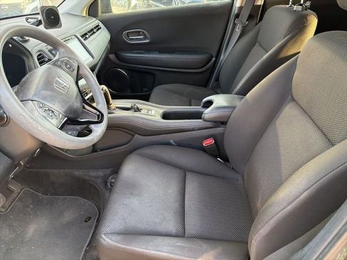 Used 2016 Honda HR-V EX image 5