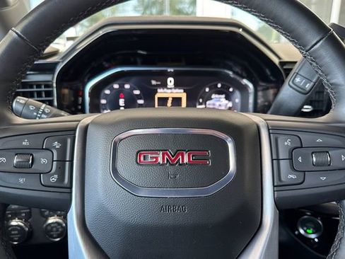 Used 2025 GMC Sierra 1500 SLT AWD/4WD image 36
