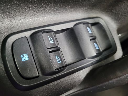 Used 2015 Ford Fiesta SE image 27