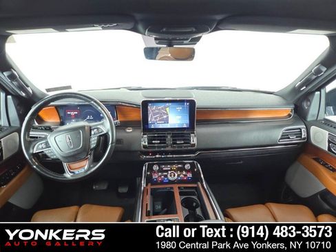 Used 2020 Lincoln Navigator Reserve AWD/4WD image 20