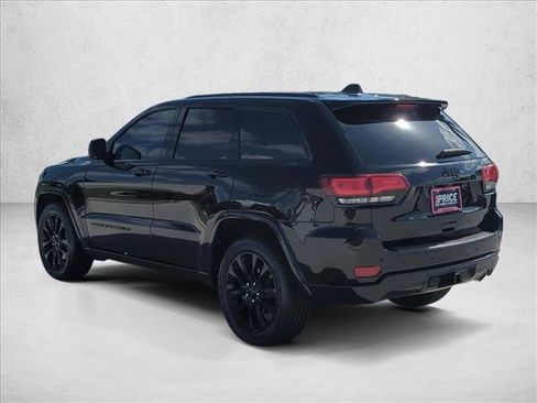Used 2022 Jeep Grand Cherokee Laredo X RWD image 8