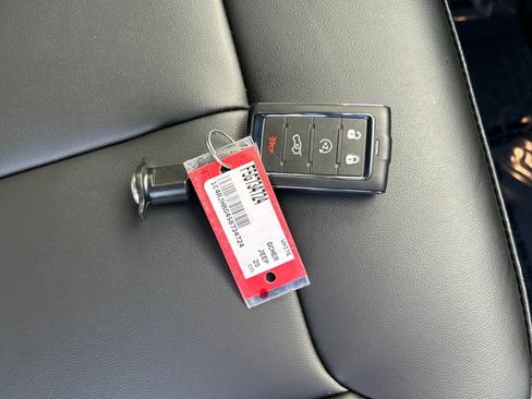 New 2025 Jeep Grand Cherokee Limited w/ Black Appearance Package image 28