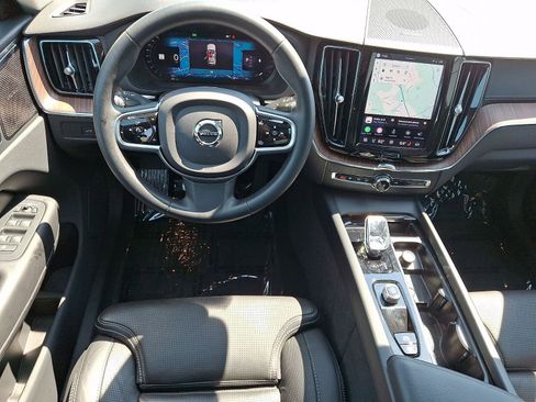 Certified 2023 Volvo XC60 B5 Ultimate w/ Climate Package AWD/4WD image 12