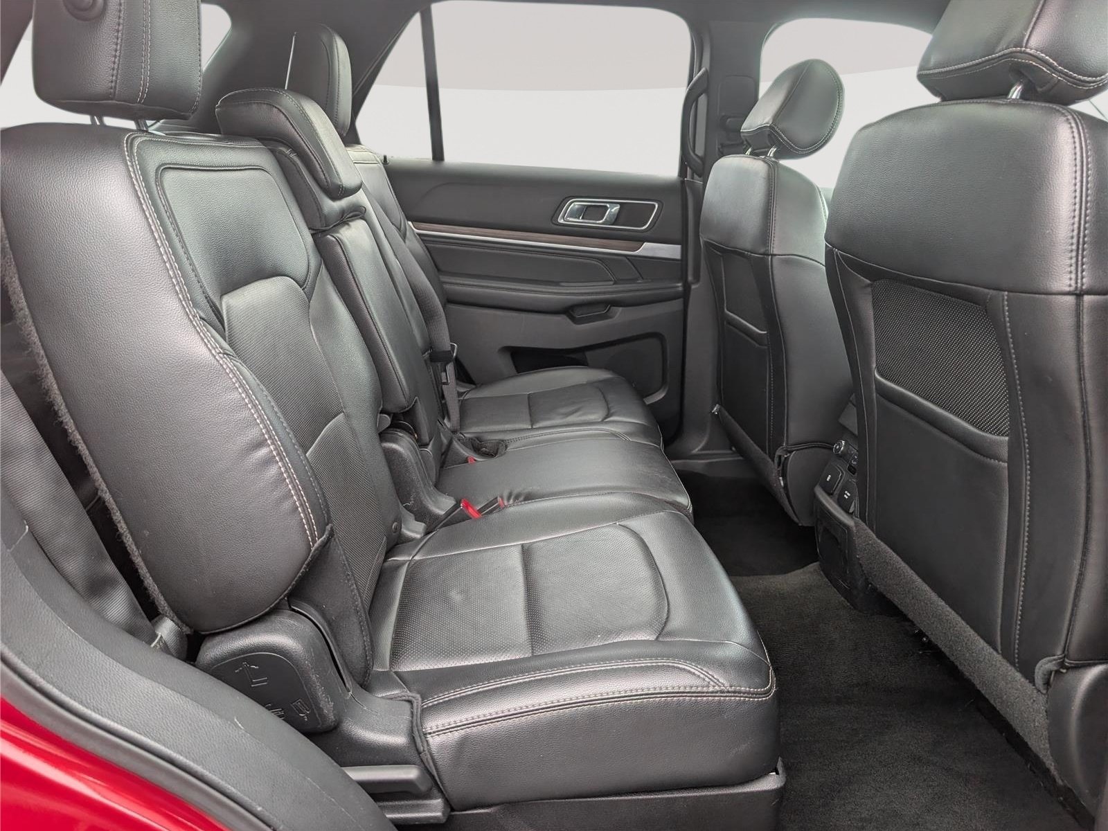 Used 2016 Ford Explorer Limited w/ Equipment Group 301A AWD/4WD image 12