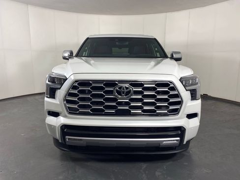Used 2026 Toyota Sequoia Capstone AWD/4WD image 5