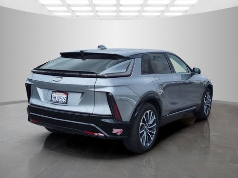 Used 2024 Cadillac Lyriq Sport AWD/4WD image 5