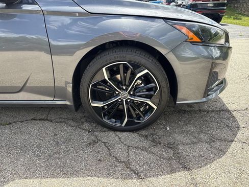 New 2026 Nissan Altima 2.5 SR AWD/4WD image 14
