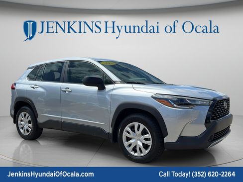 Used 2022 Toyota Corolla Cross L FWD image 1