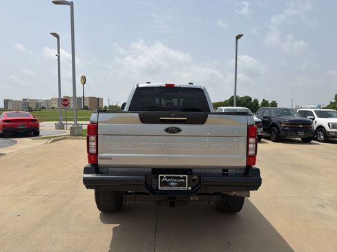 Used 2022 Ford F250 Lariat w/ Lariat Ultimate Package AWD/4WD image 4