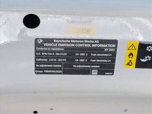 Used 2023 BMW i4 eDrive35 w/ Premium Package RWD image 27