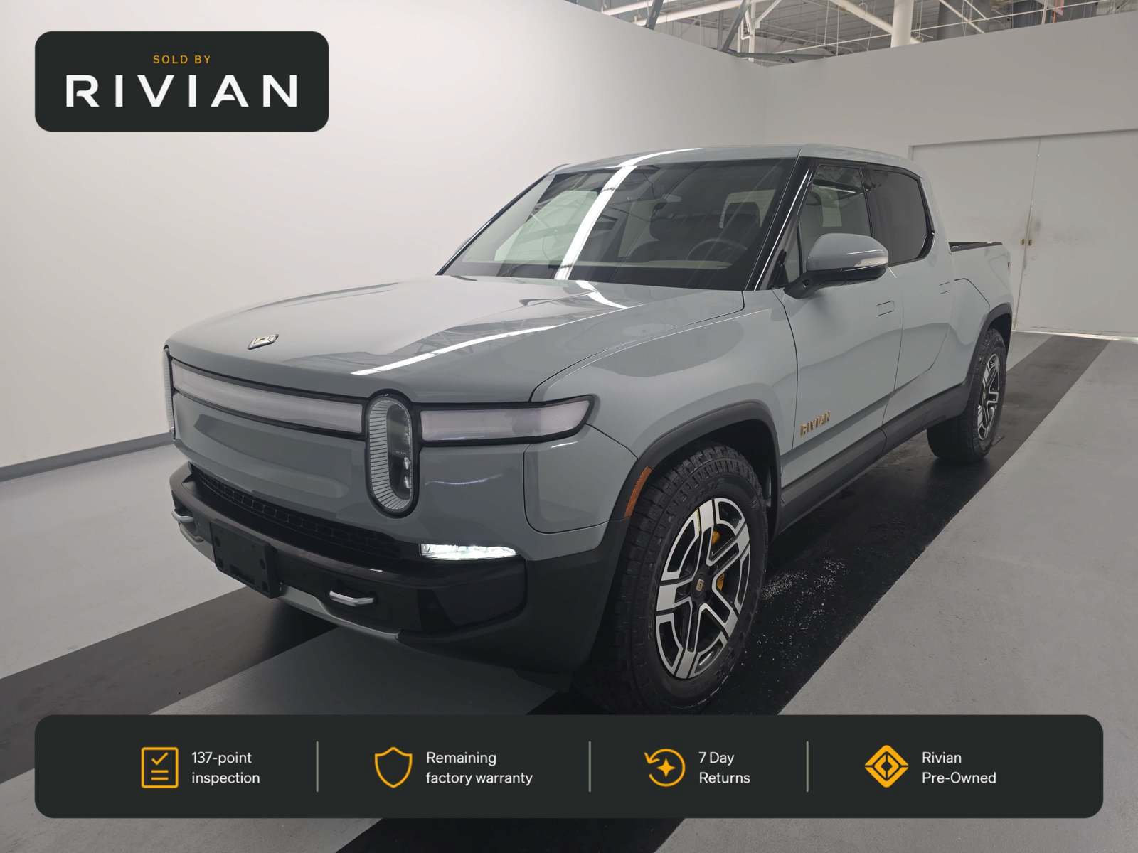 Used 2022 Rivian R1T Adventure AWD/4WD image 1
