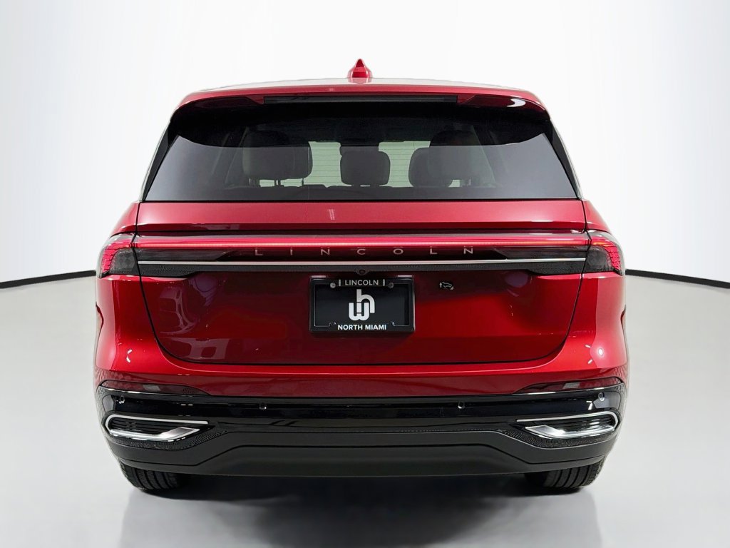 Used 2026 Lincoln Nautilus Premier AWD/4WD image 6