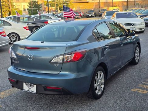 Used 2011 MAZDA MAZDA3 i Touring FWD image 4