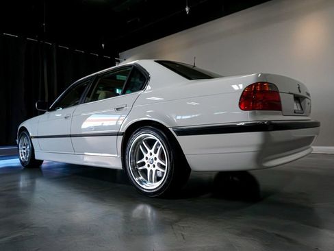 Used 1999 BMW 740iL image 48