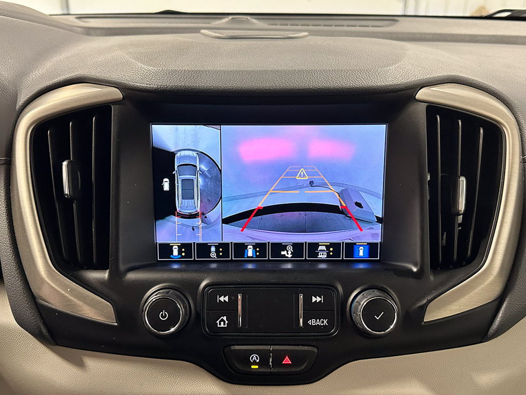 Used 2024 GMC Terrain Denali w/ Denali Premium Package AWD/4WD image 73