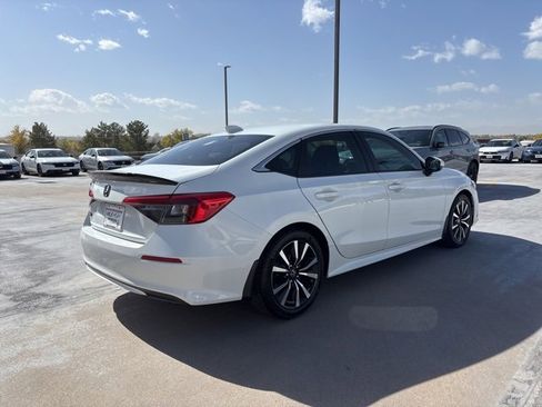 Used 2023 Honda Civic EX image 8