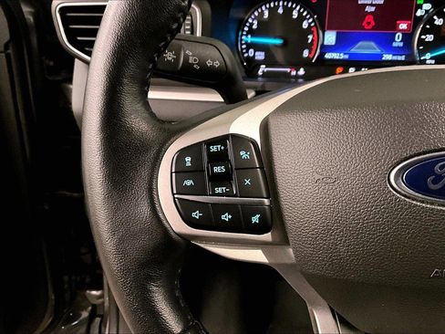 Certified 2022 Ford Explorer XLT w/ Equipment Group 202A image 17