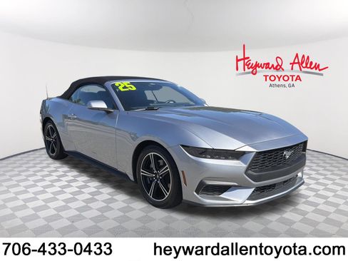 Used 2025 Ford Mustang Premium RWD image 1