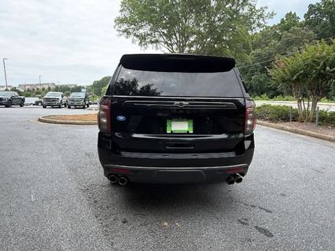 Used 2022 Chevrolet Tahoe Z71 w/ Z71 Off-Road Package AWD/4WD image 6